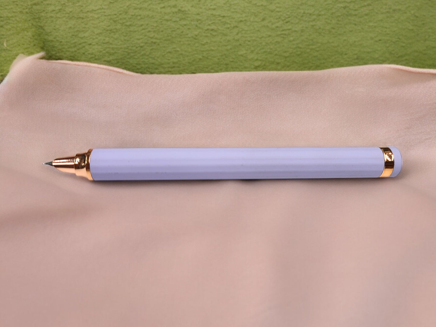 Luoshi 200 Fountain Pen - A Modern Classic