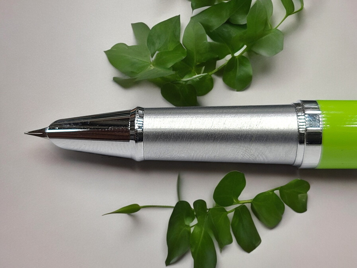 Limelight: A Vibrant and Stylish Fountain Pen