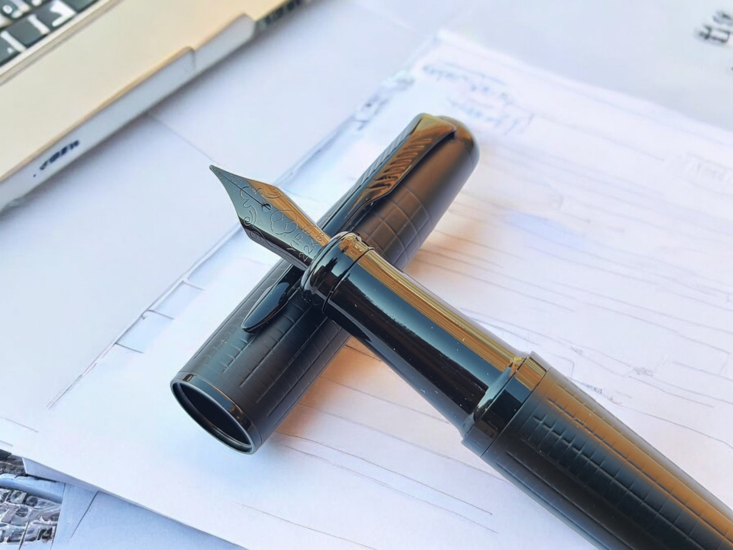 Yiren 901 Fountain Pen with Matt Black Finish