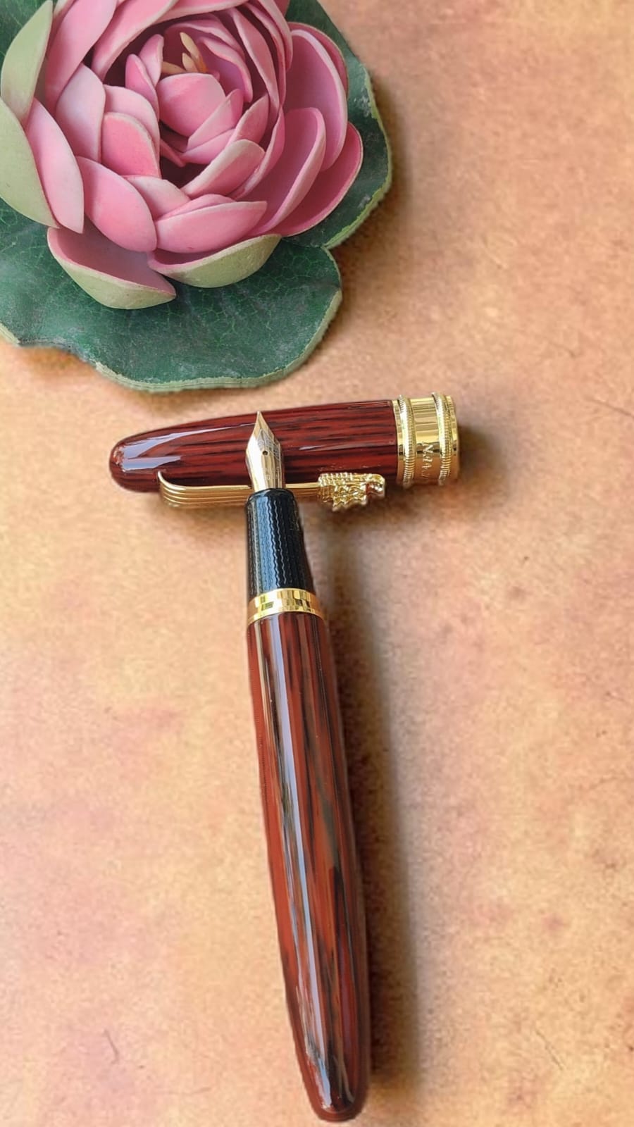 Dikawen 8085 Wood M Fountain Pen